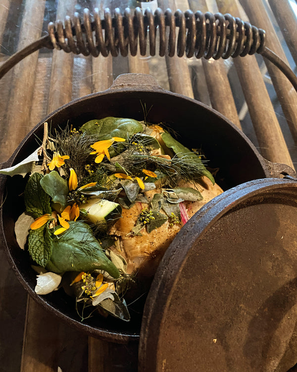 Camp oven meal for campers and glampers